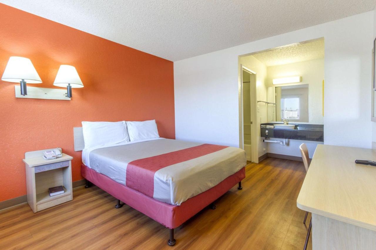 Motel 6-Phoenix, Az - Airport - 24Th Street Kültér fotó