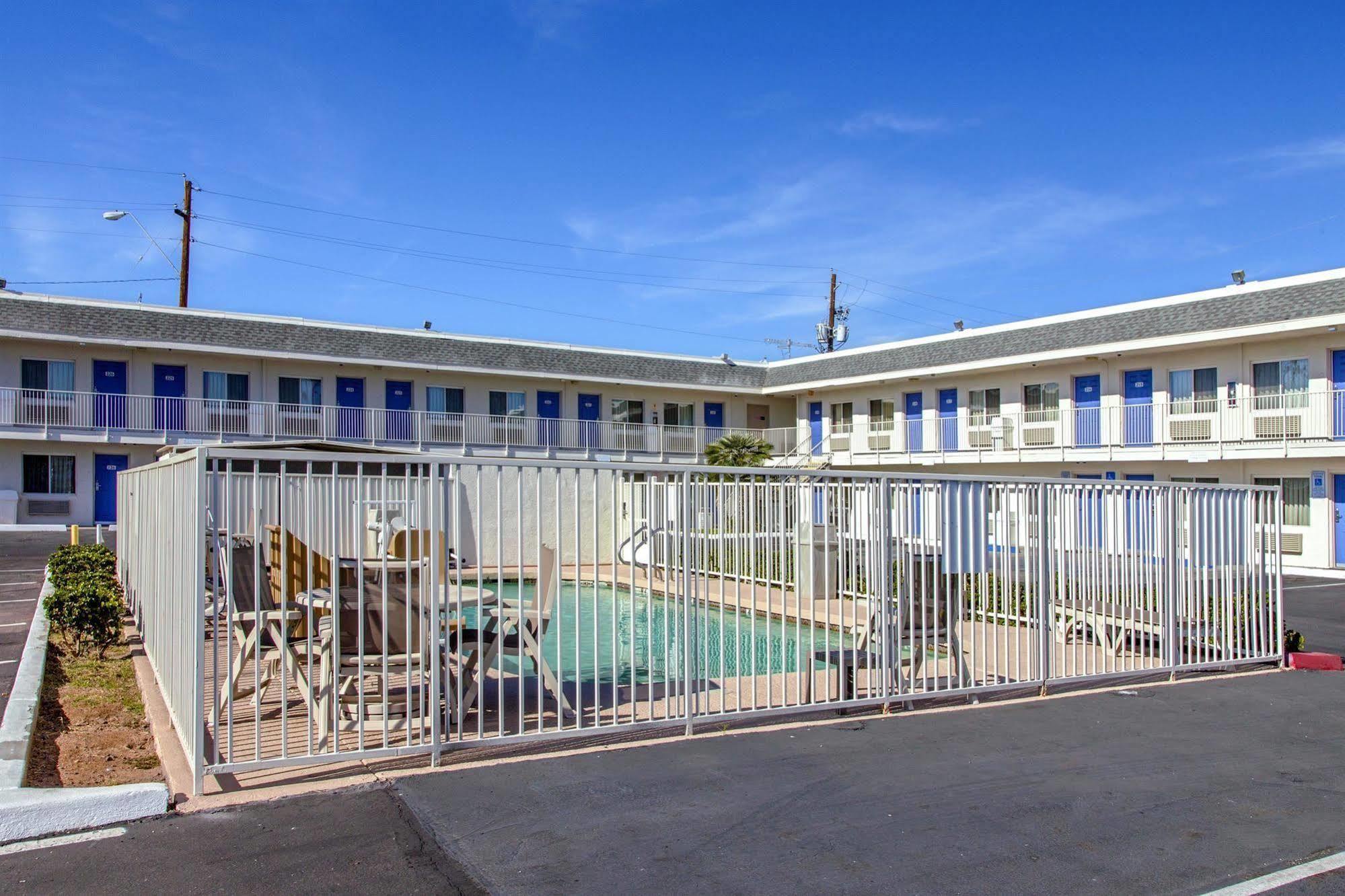 Motel 6-Phoenix, Az - Airport - 24Th Street Kültér fotó